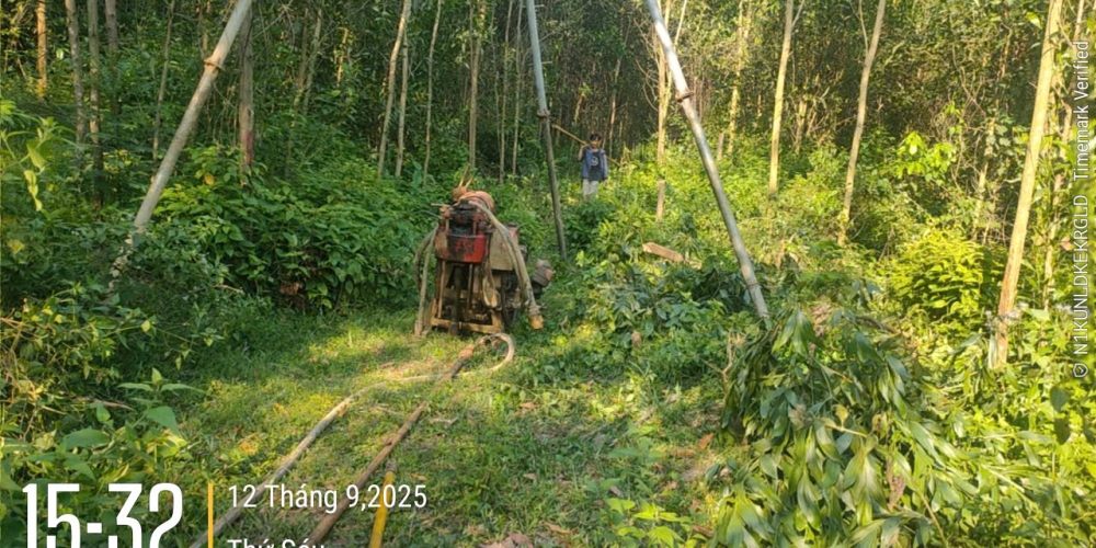 Khoan khảo sát khoáng sản đất làm vật liệu san lấp tại mỏ đất Dốc Mốc 2, xã Ba Tơ, tỉnh Quảng Ngãi